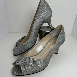 Caparros Silver Sparkle Mesh Peep Toe Pumps Size 8.5
